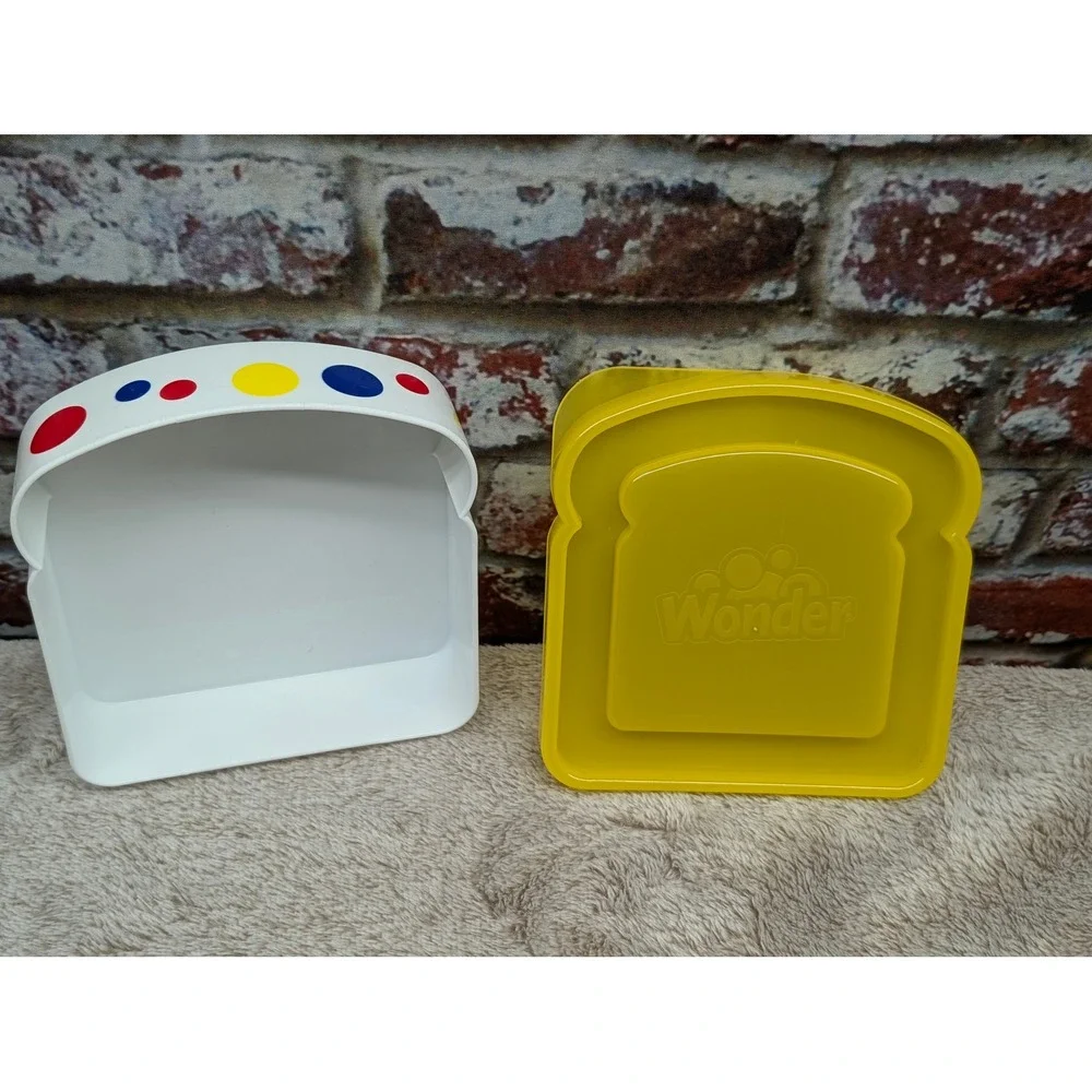 Wonder Bread Sandwich Storage Container 2010 Polka Dot Yellow White Plastic Case
